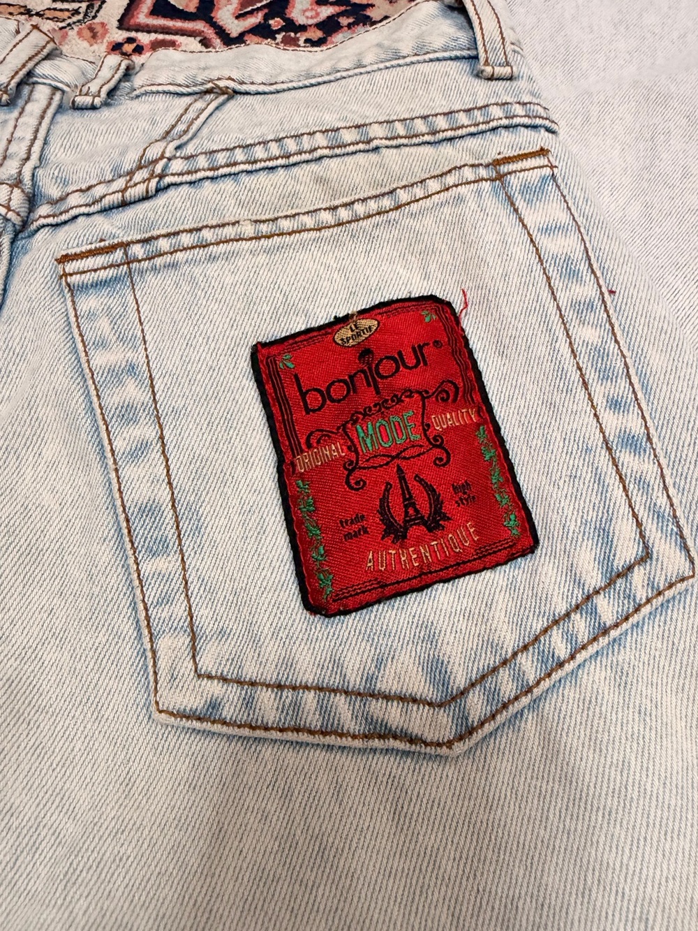 BONJOUR VINTAGE LIGHT WASH HIGH WAIST BOW DETAIL JEANS Sz 26 - Picture 7 of 9